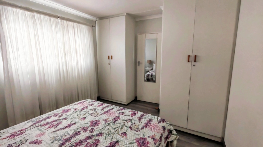 2 Bedroom Property for Sale in Hartenbos Central Western Cape